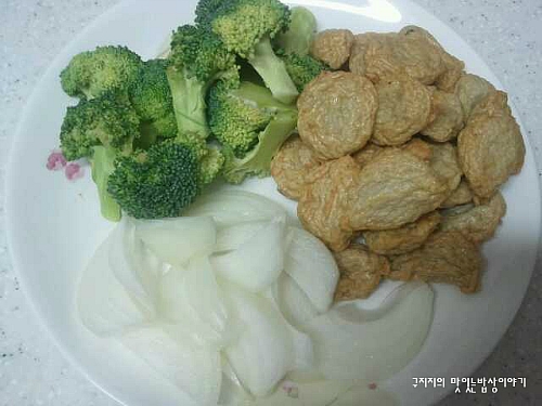 굴소스로 만든 브로콜린  오뎅볶음