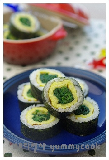 시금치 달걀김밥, 시금치 많이 먹어요 ~~ ♬
