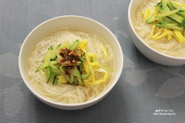 멸치국수 이미지