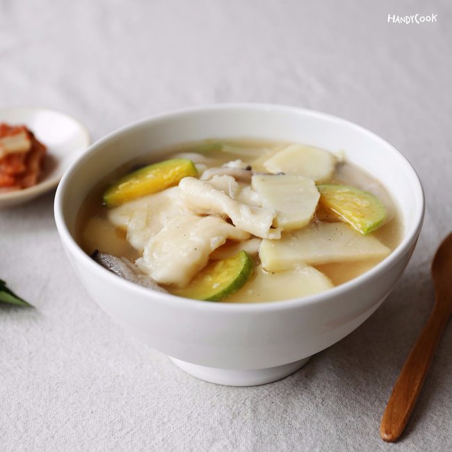 엄마의손맛 이미지